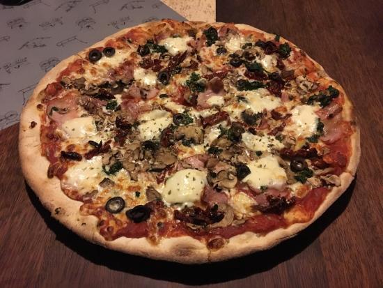 Banolli Pizzeria